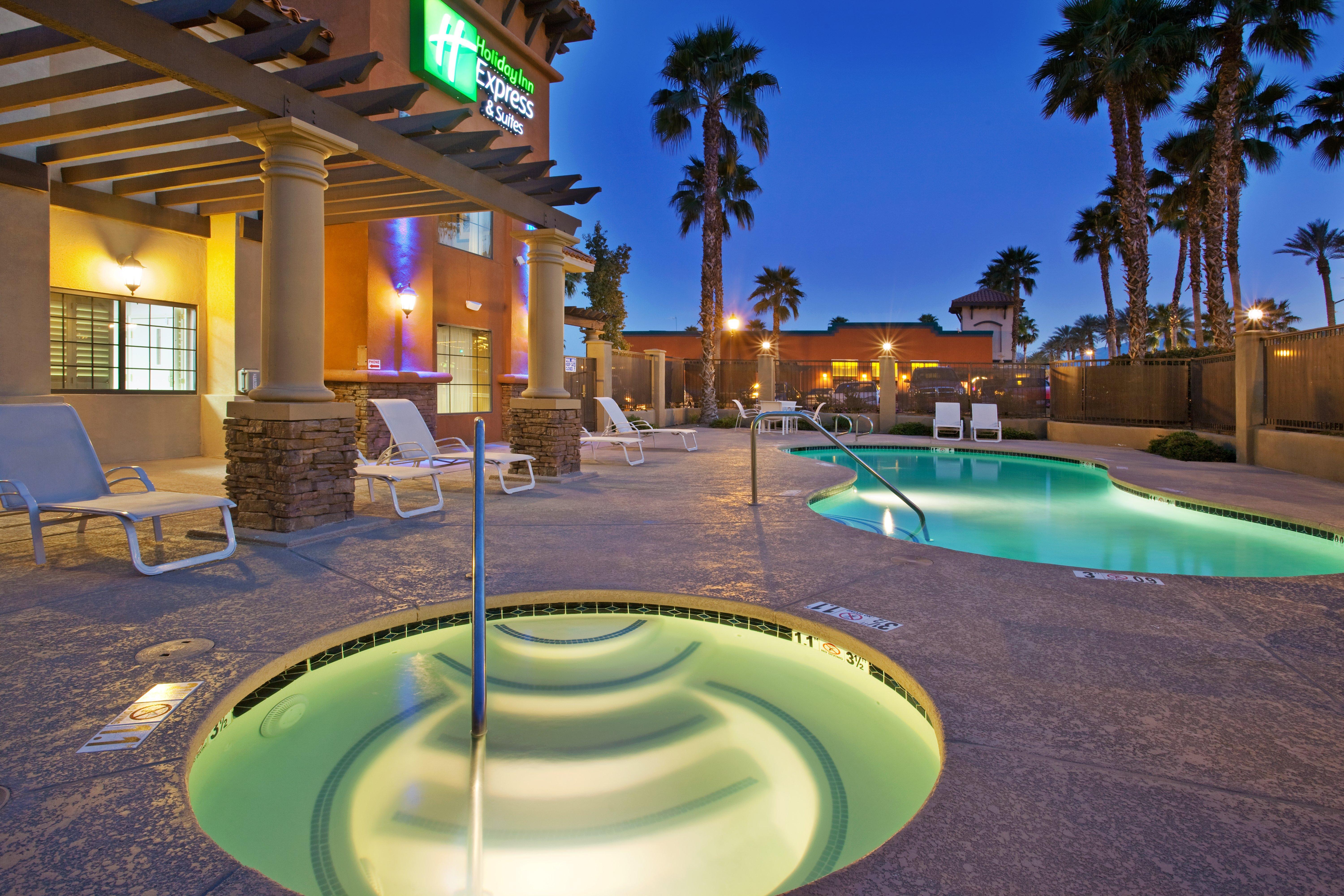 Holiday Inn Express & Suites Rancho Mirage - Palm Spgs Area By Ihg Exterior foto