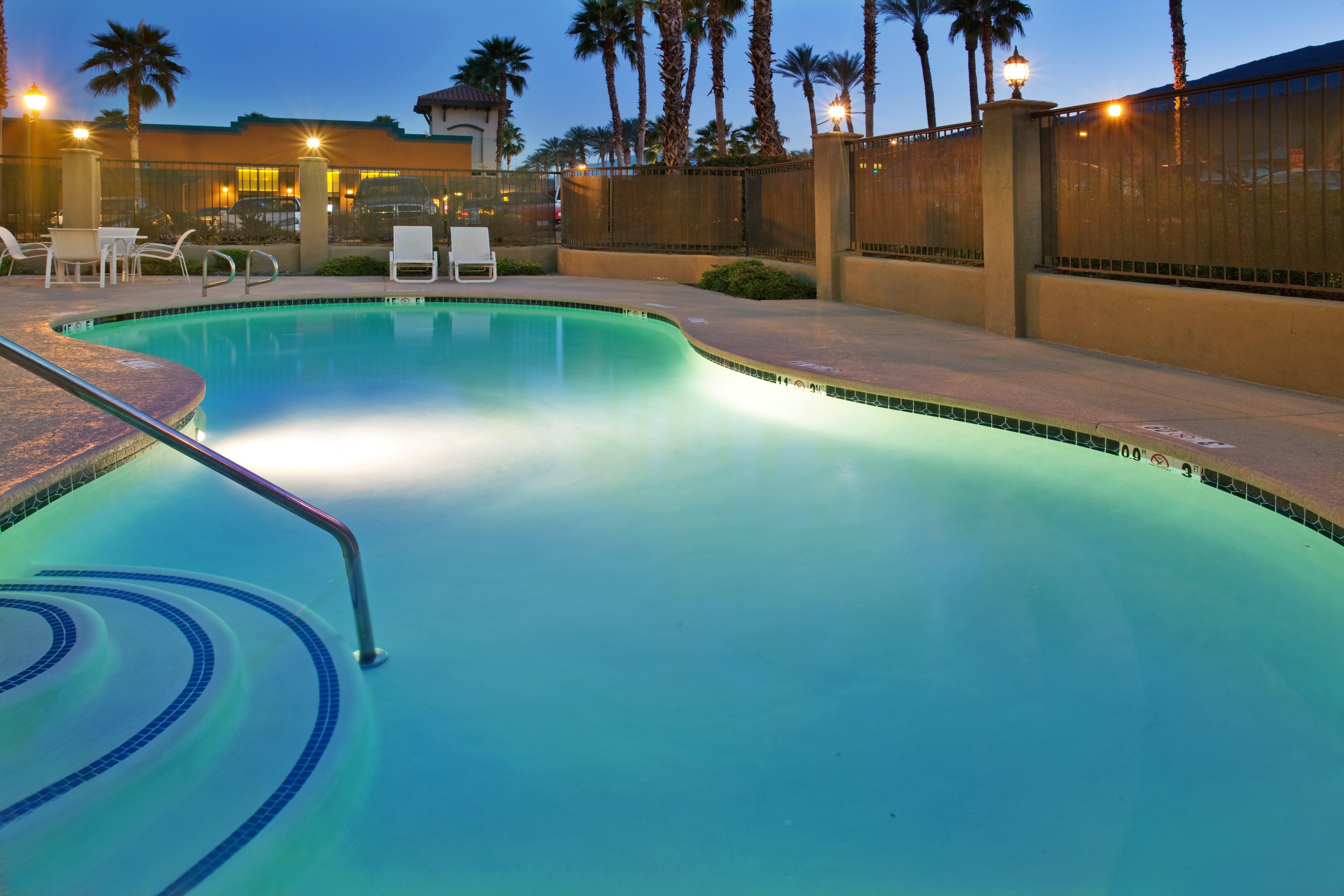 Holiday Inn Express & Suites Rancho Mirage - Palm Spgs Area By Ihg Exterior foto